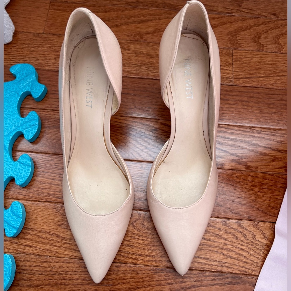 Nine West beige nude heels size 7